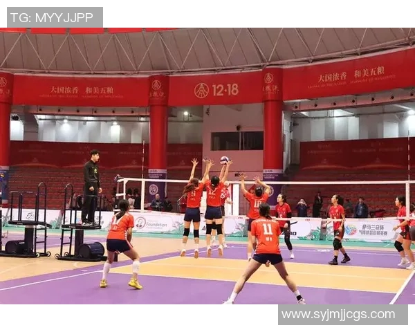 南京排球队在洲际杯中的耐力表现值得称赞展现出顽强拼搏精神与团队协作能力